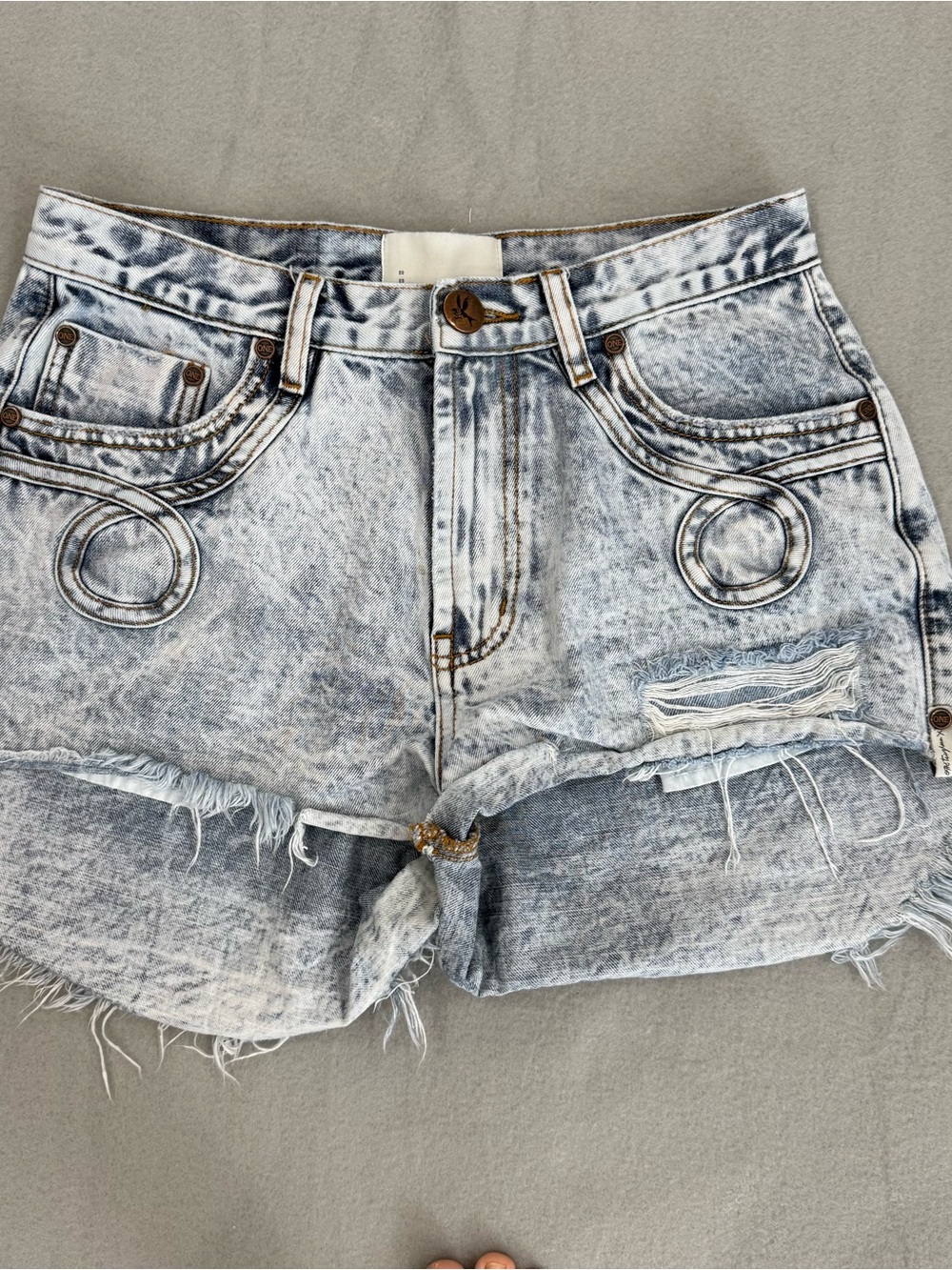 One Teaspoon Shorts Sz 27 Bandit Light Acid Wash Denim Cutoff